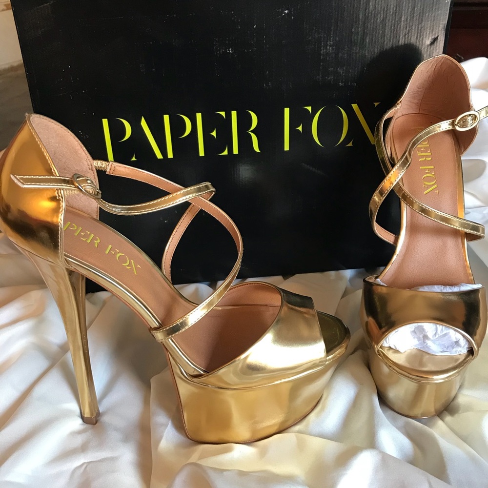 Sky High Gold Goddess Crossed-Strap Heels 👠